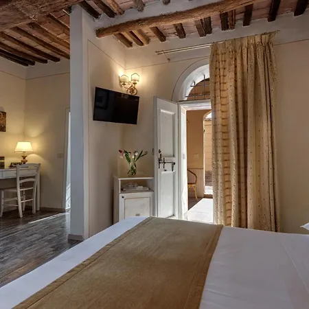 Palazzo Di Valli 3* Siena