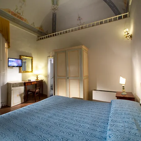Palazzo Di Valli 3*