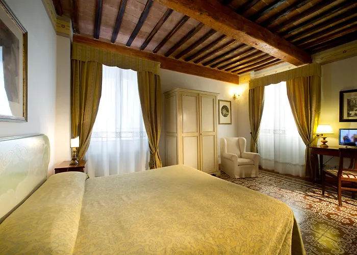 Otel Palazzo Di Valli 3*